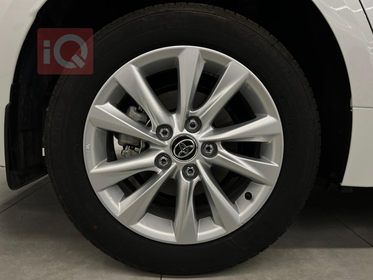 تۆیۆتا کۆرۆلا